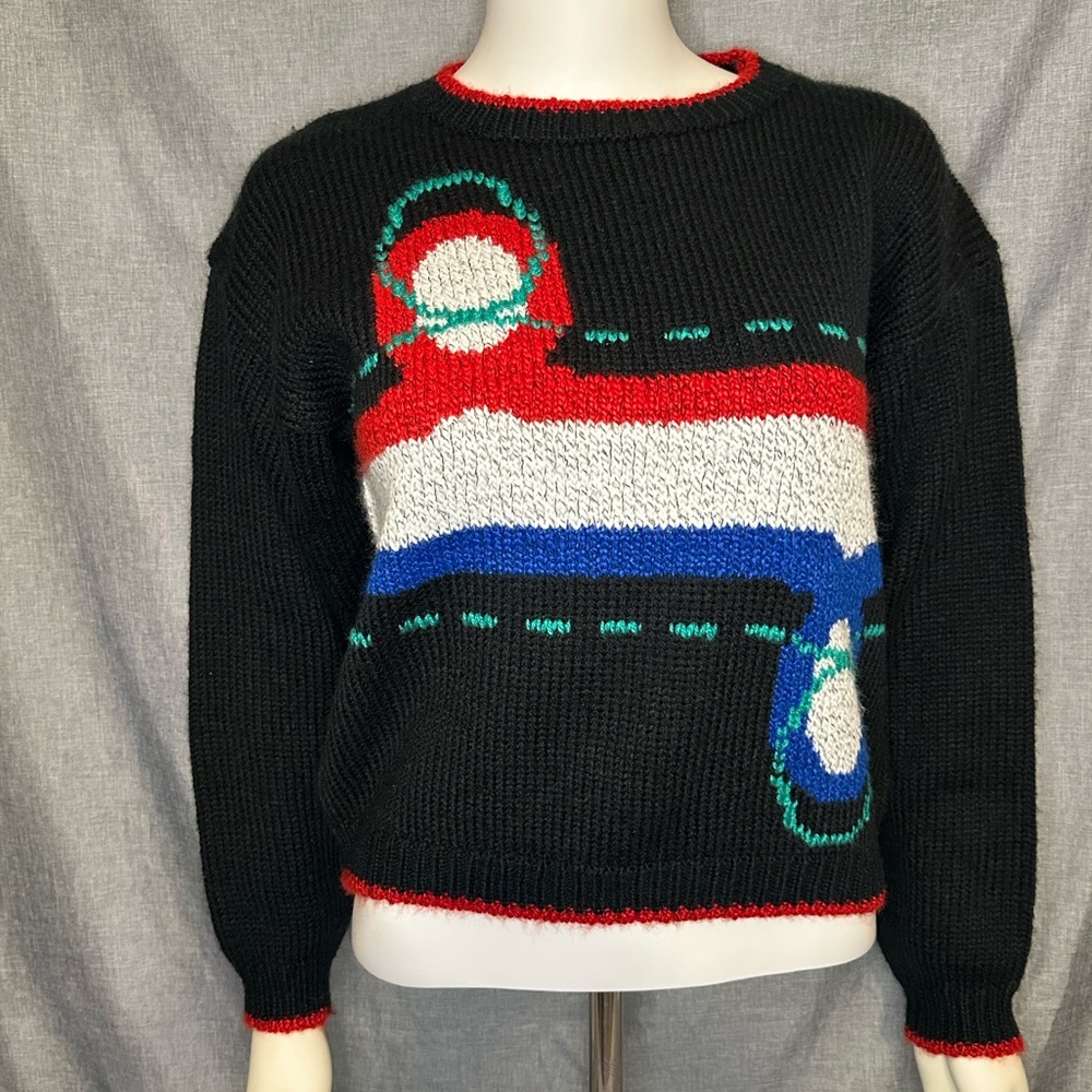 16th Street Woman's Sweater Medium Black VTG Armpit To Armpit 20” Length 20.5”